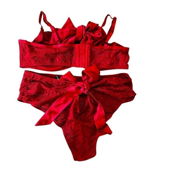 Torrid Womens 2X Bra 3X Cheeky Panty Red Bow Set Underwire Lingerie Open Back - Picture 7 of 10